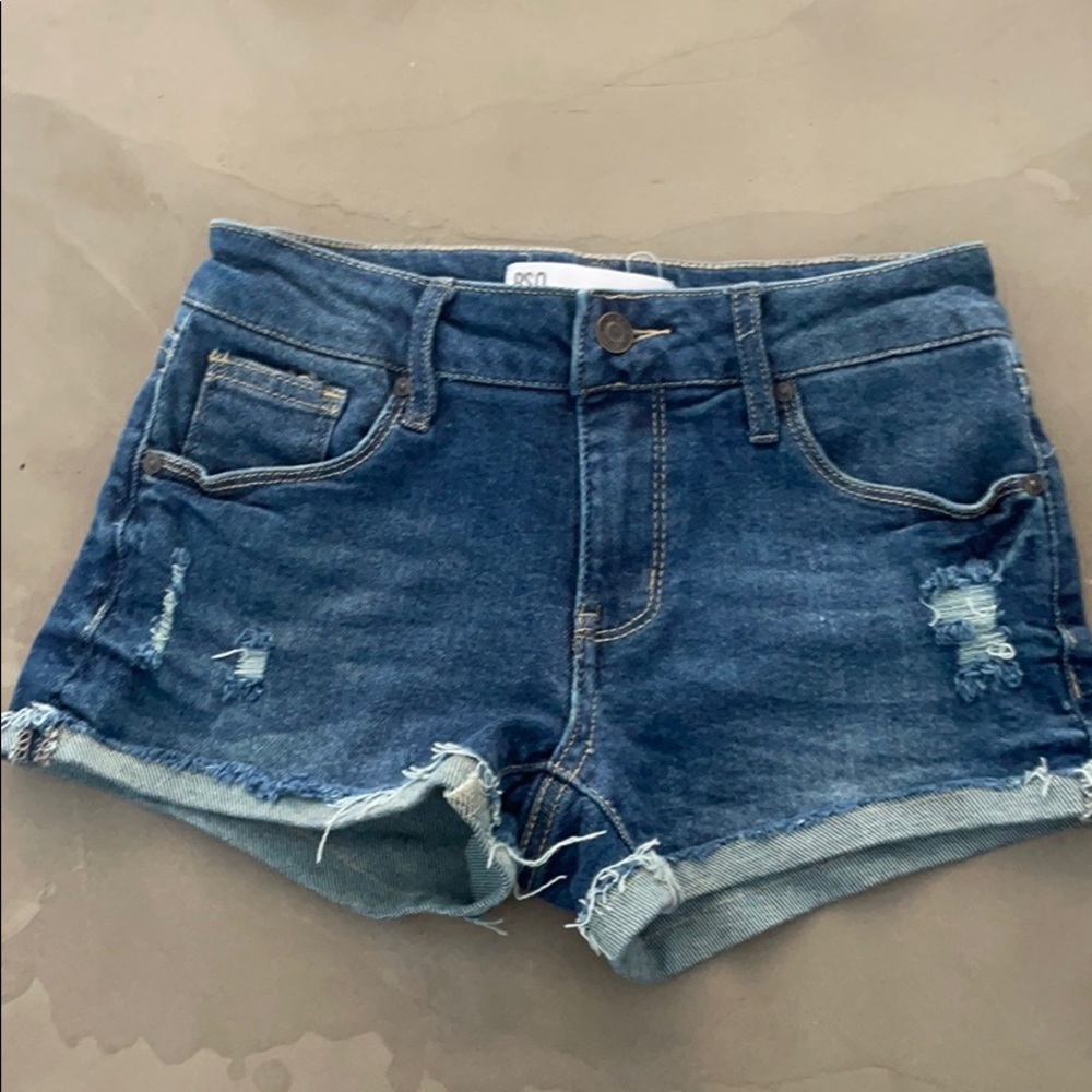 Tilly’s RSQ denim Malibu shorts - mid-rise cuffed